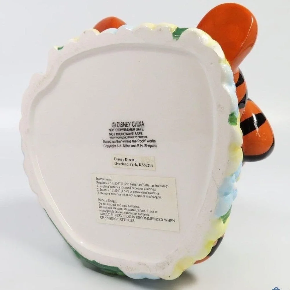 Disney Direct Tigger and Roo Musical Ceramic Cookie Jar Winnie the Pooh Picnic